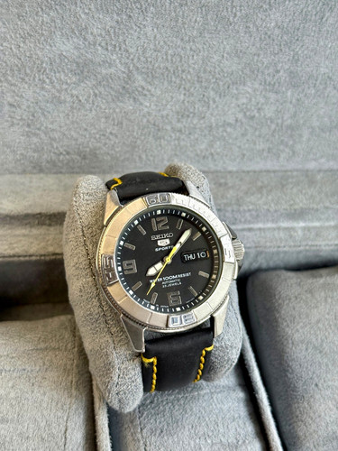 Seiko sports automatic 23j - seiko,