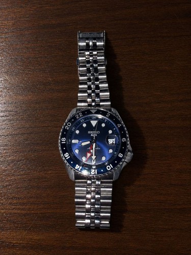 Seiko sports gmt sbsc003 - 5,