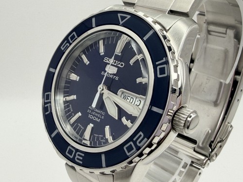 Near mint seiko 5 sports - seiko,
