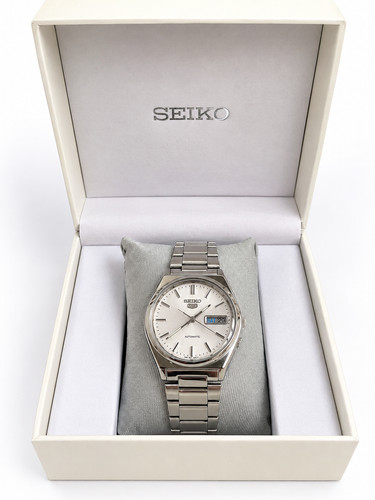 Seiko automatic jewels - seiko,