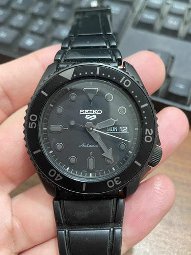 Seiko sports skx series - skx,