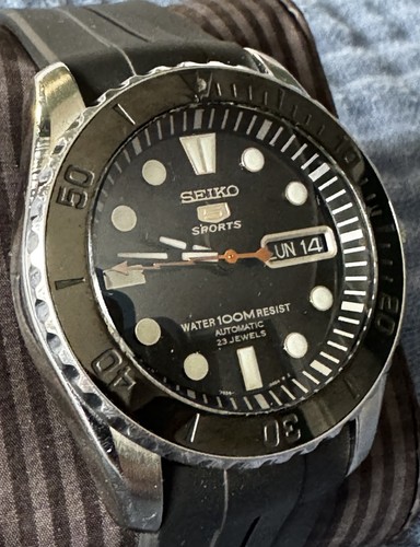 Seiko sports automatic diver - automatic,