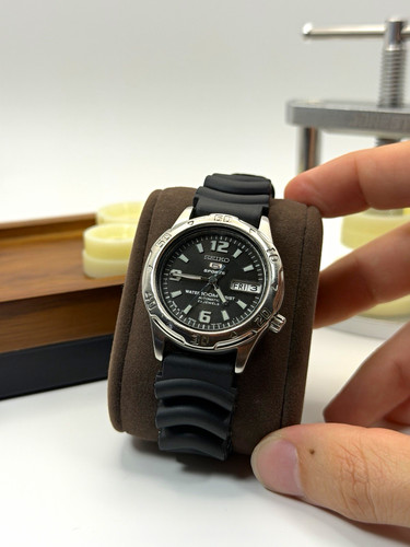 Seiko sports automatic - seiko,
