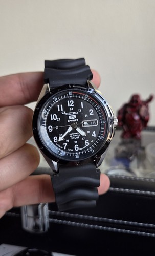 Seiko sports black dial - seiko, with