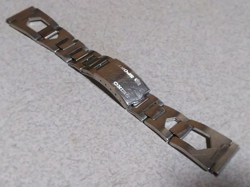 Seiko sports 20mm bracelet - 20mm,
